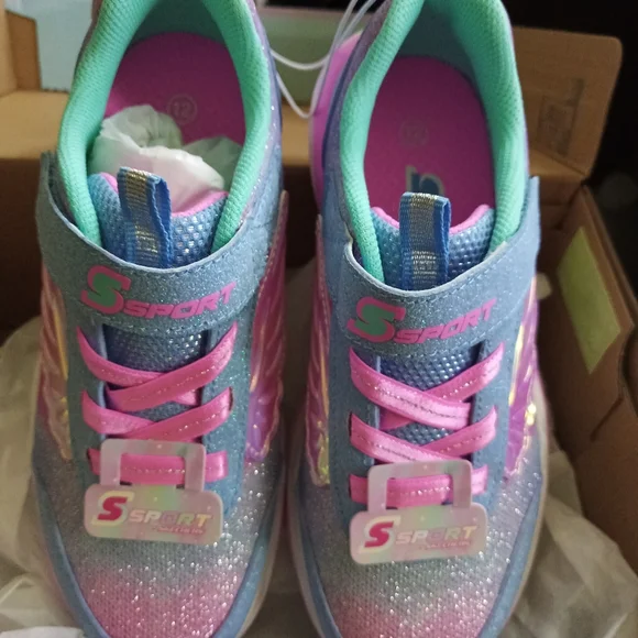 Sketchers toddler shoes - Picture 3 of 7
